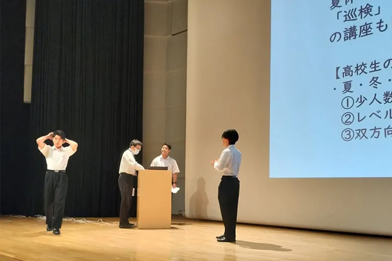 学校説明会の準備・設営の様子